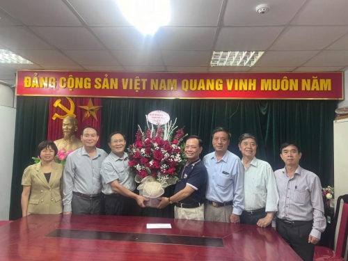 THƯỜNG TRỰC HỘI CỨU TRỢ TRẺ EM KHUYẾT TẬT THÀNH PHỐ CHÚC MỪNG HỘI NẠN NHÂN CHẤT ĐỘC DA CAM/DIOXIN THÀNH PHỐ HÀ NỘI NHÂN KỶ NIỆM 20 NĂM THÀNH LẬP